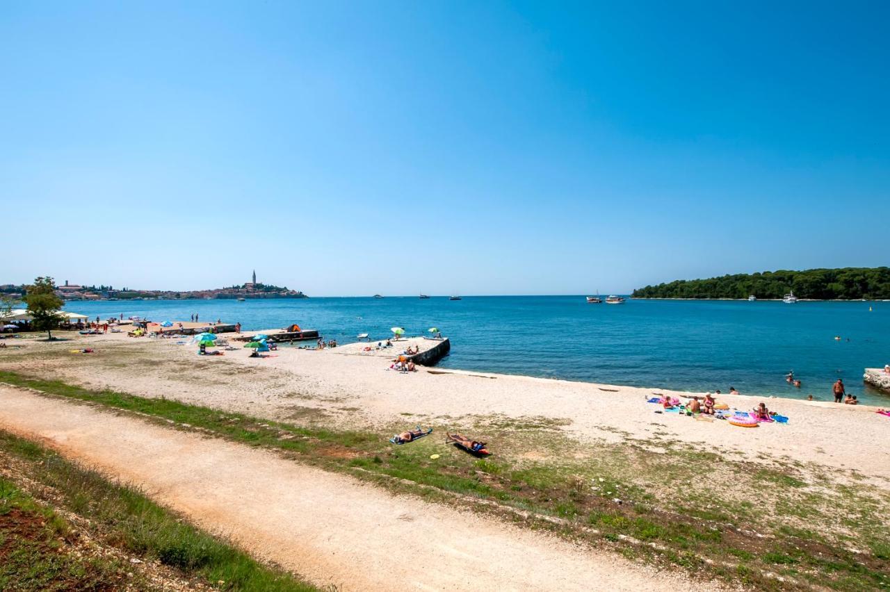 Pineta Mobile Home In Porton Biondi Camp Rovinj Exterior foto